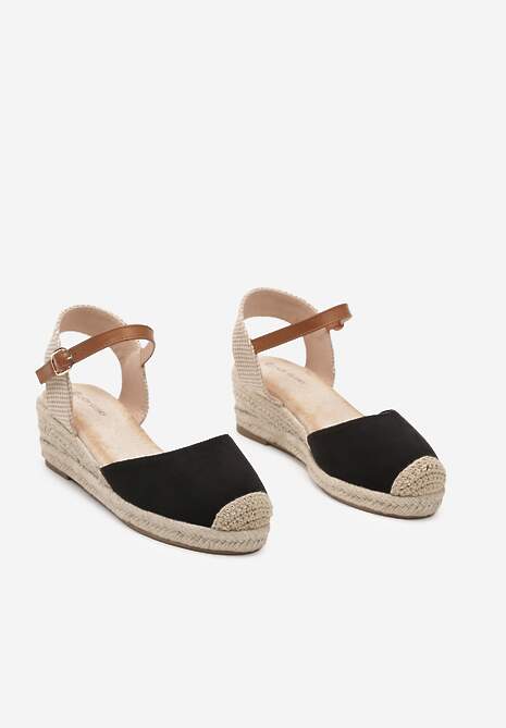 Czarne Sandały na Koturnie z Plecionki Zapinane Wokół Kostki Fiolla