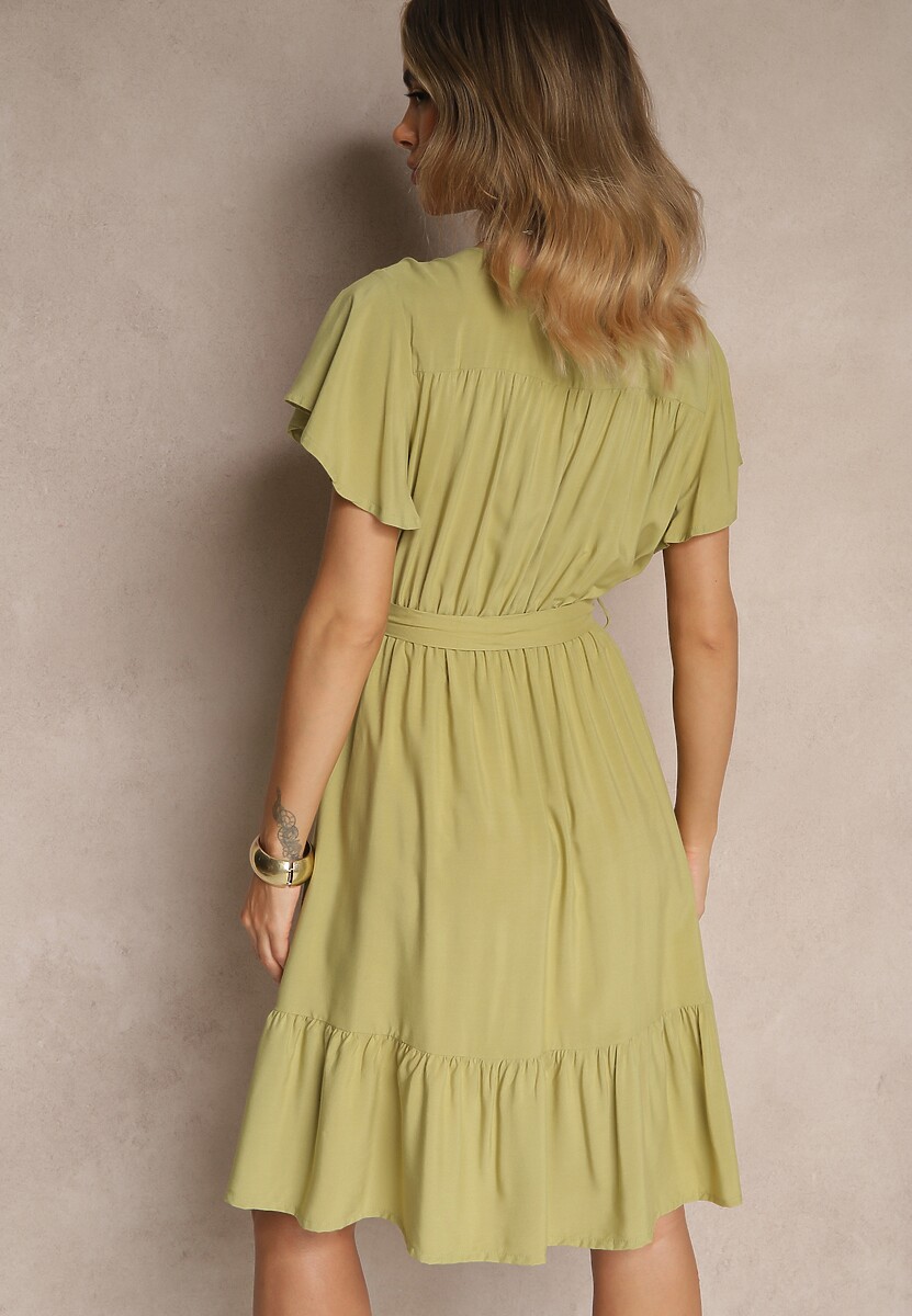 Zielona Kopertowa Sukienka z Wiskozy Ozdobiona Paskiem Lanestea