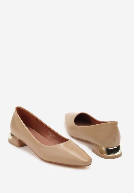 Ciemnobeżowe Czółenka Vices ze Skórzaną Wkładką na Niskim Obcasie z Połyskiem Criwilla