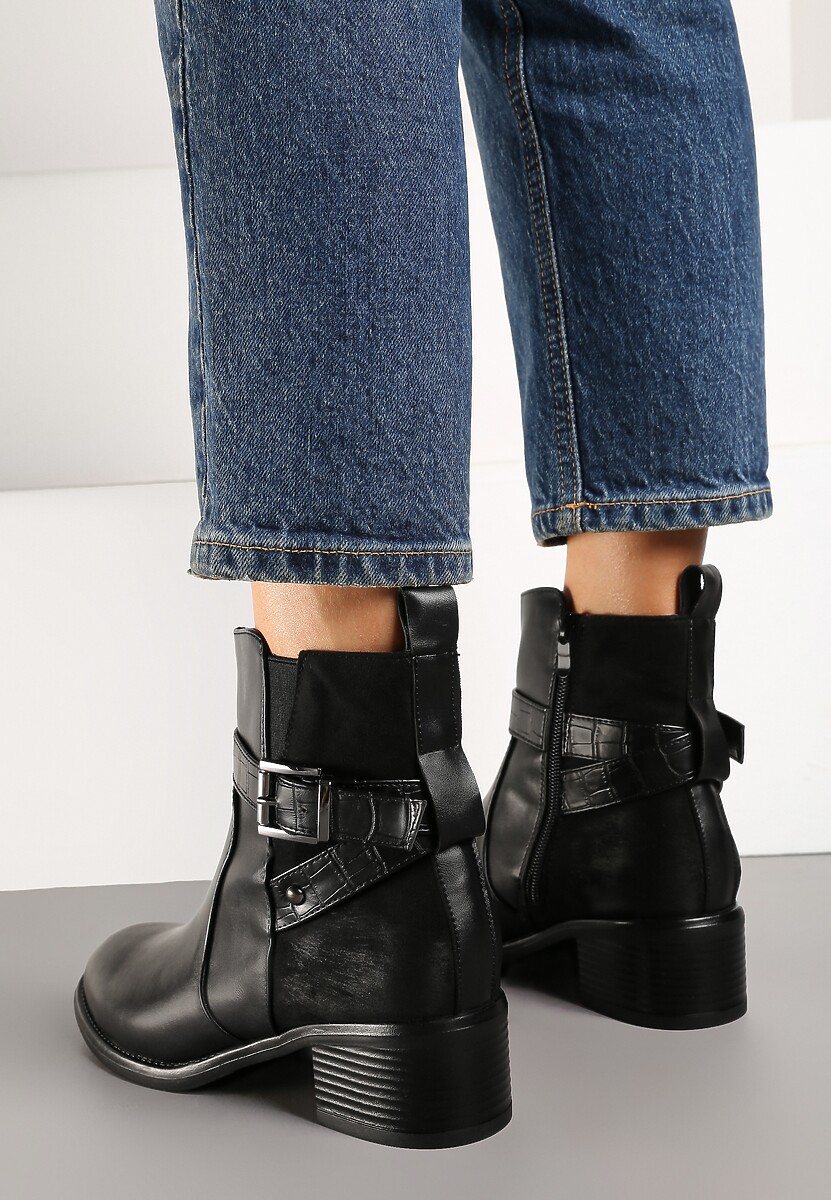 Czarne Botki na Słupku z Klamrą i Paskiem Epatina