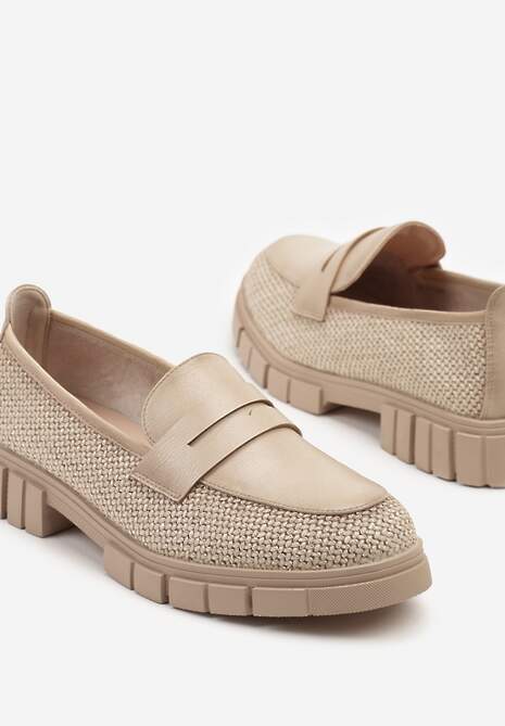 Beżowe Mokasyny z Plecioną Cholewką Halessea