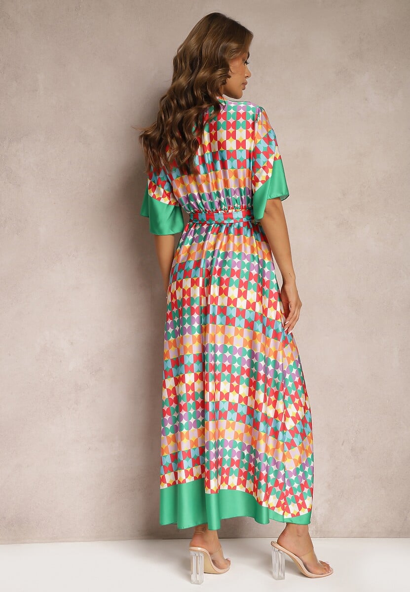 Zielona Rozkloszowana Sukienka Maxi z Głębokim Dekoltem i Gumką w Pasie Saviak