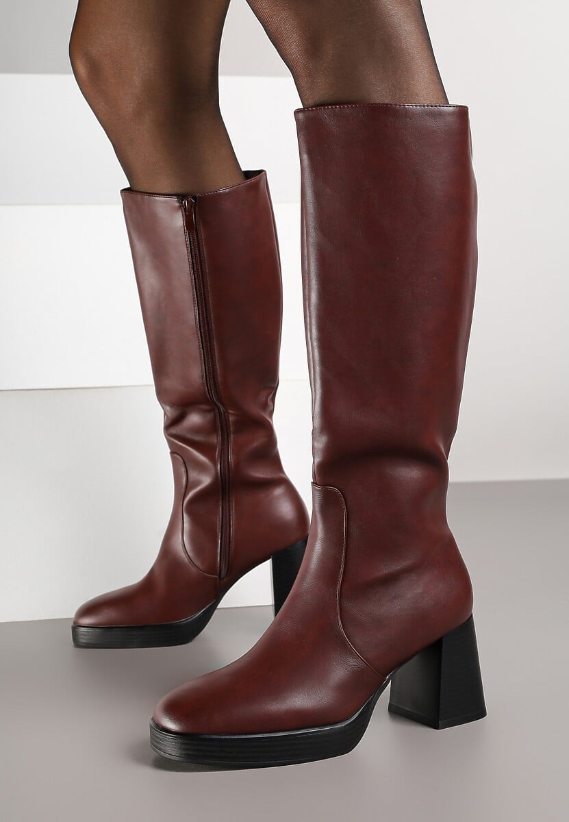 Bordowe Kozaki na Słupku z Lekkim Ociepleniem Ansilaria