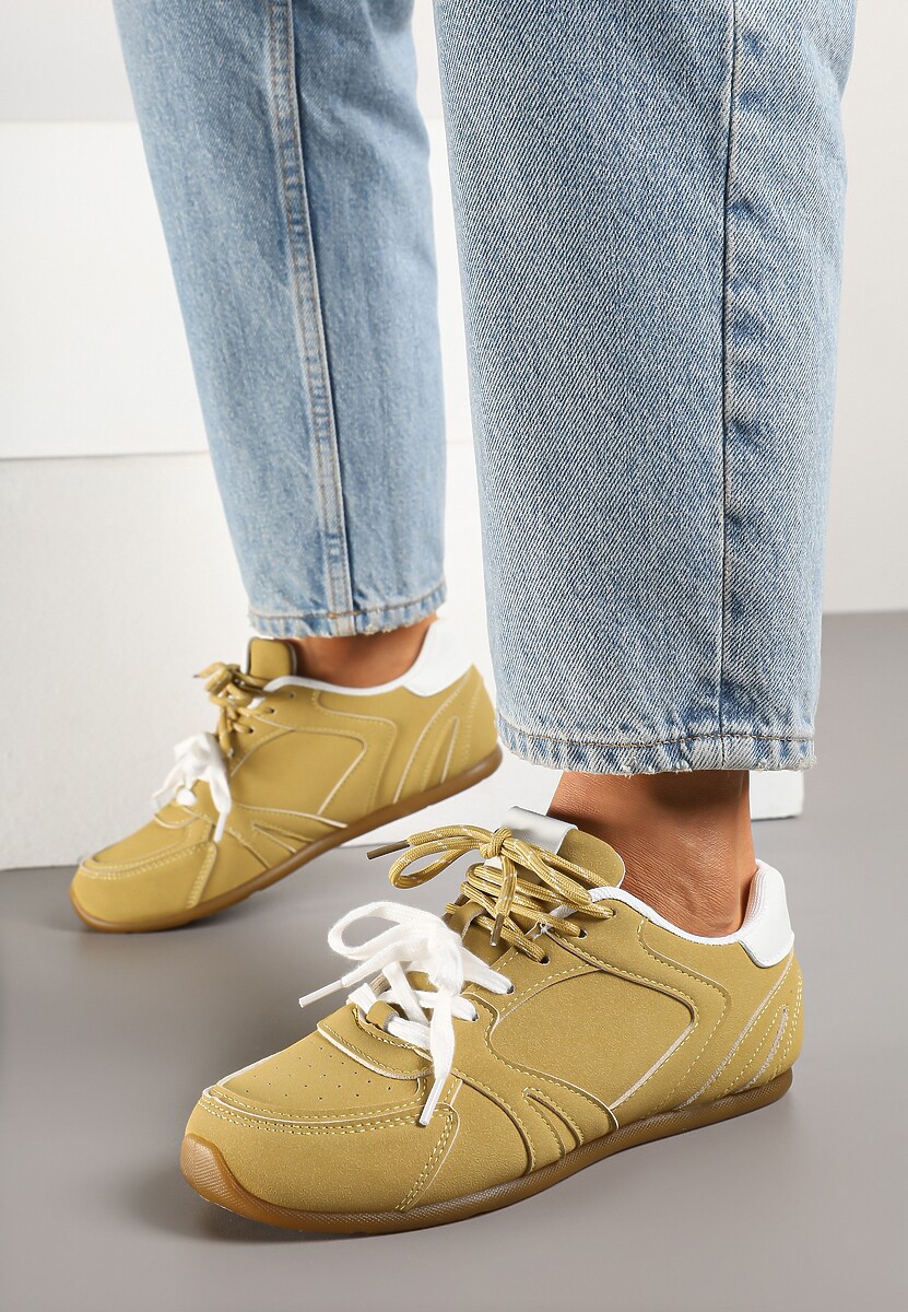 Żółte Sneakersy Ozdobione Przeszyciami i Podwójnym Sznurowaniem Telisaria