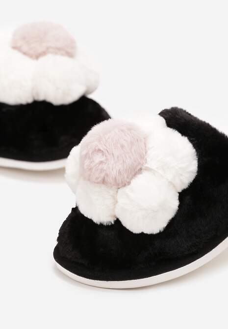 Czarne Kapcie ze Sztucznego Futra z Aplikacją 3D w Kształcie Kwiatka Melisande
