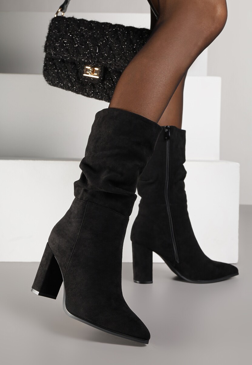 Czarne Marszczone Botki z Imitacji Zamszu na Słupkowym Obcasie Leriline