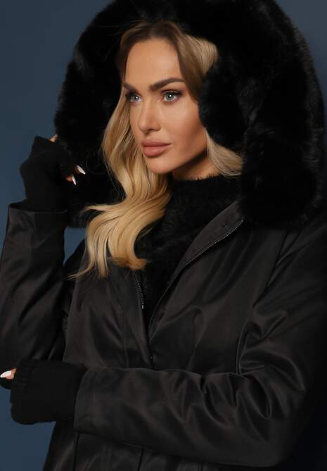 Czarna Kurtka Płaszcz ze Ściągaczem i Kapturem z Ozdobnym Futerkiem Livieya