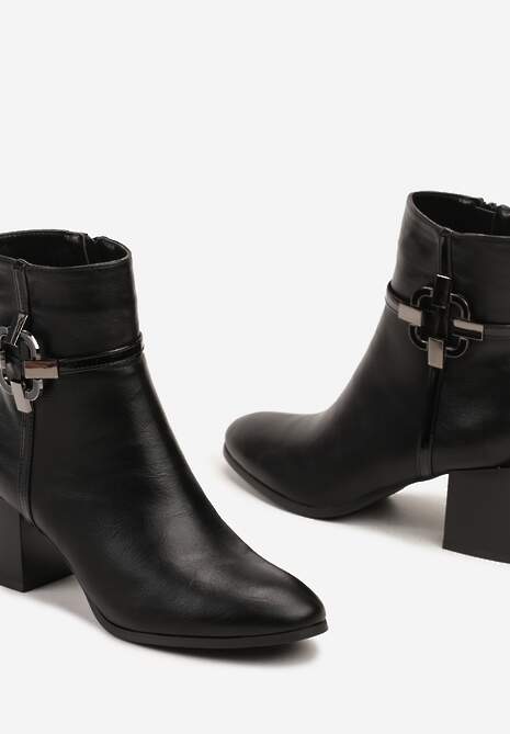 Czarne Botki na Słupku z Ekoskóry z Metaliczną Ozdobą Zindessa