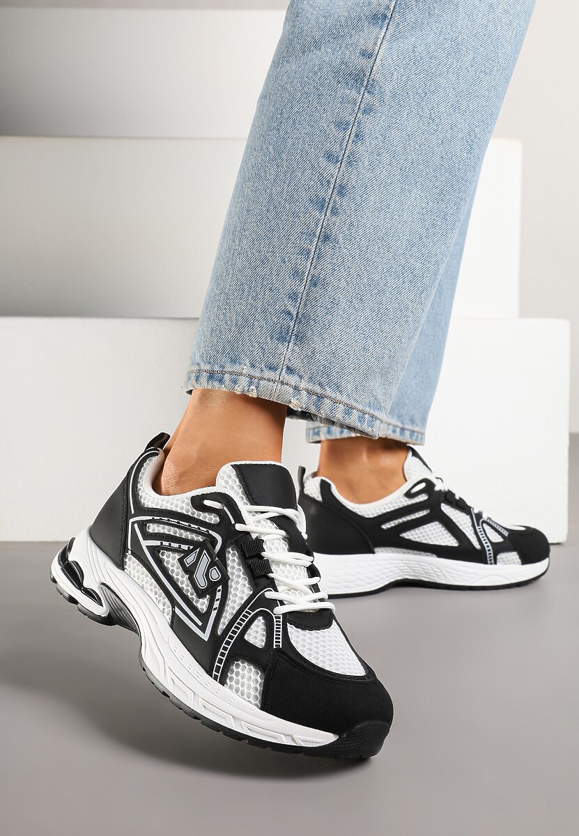 Czarne Sneakersy Ozdobione Geometrycznym Motywem Tasoti