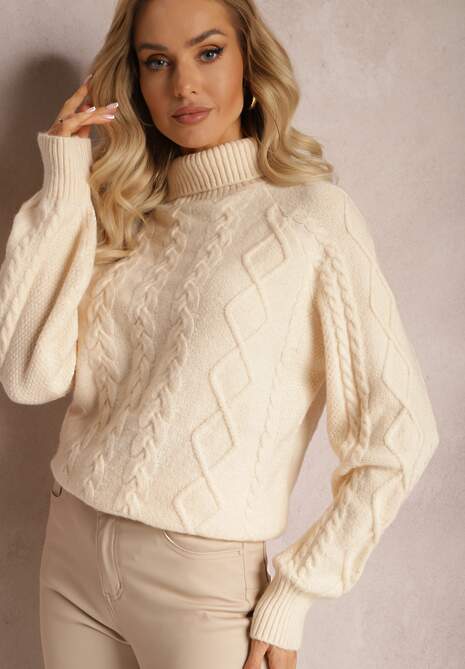 Beżowy Oversizowy Golf w Ozdobny Splot Jupiterra