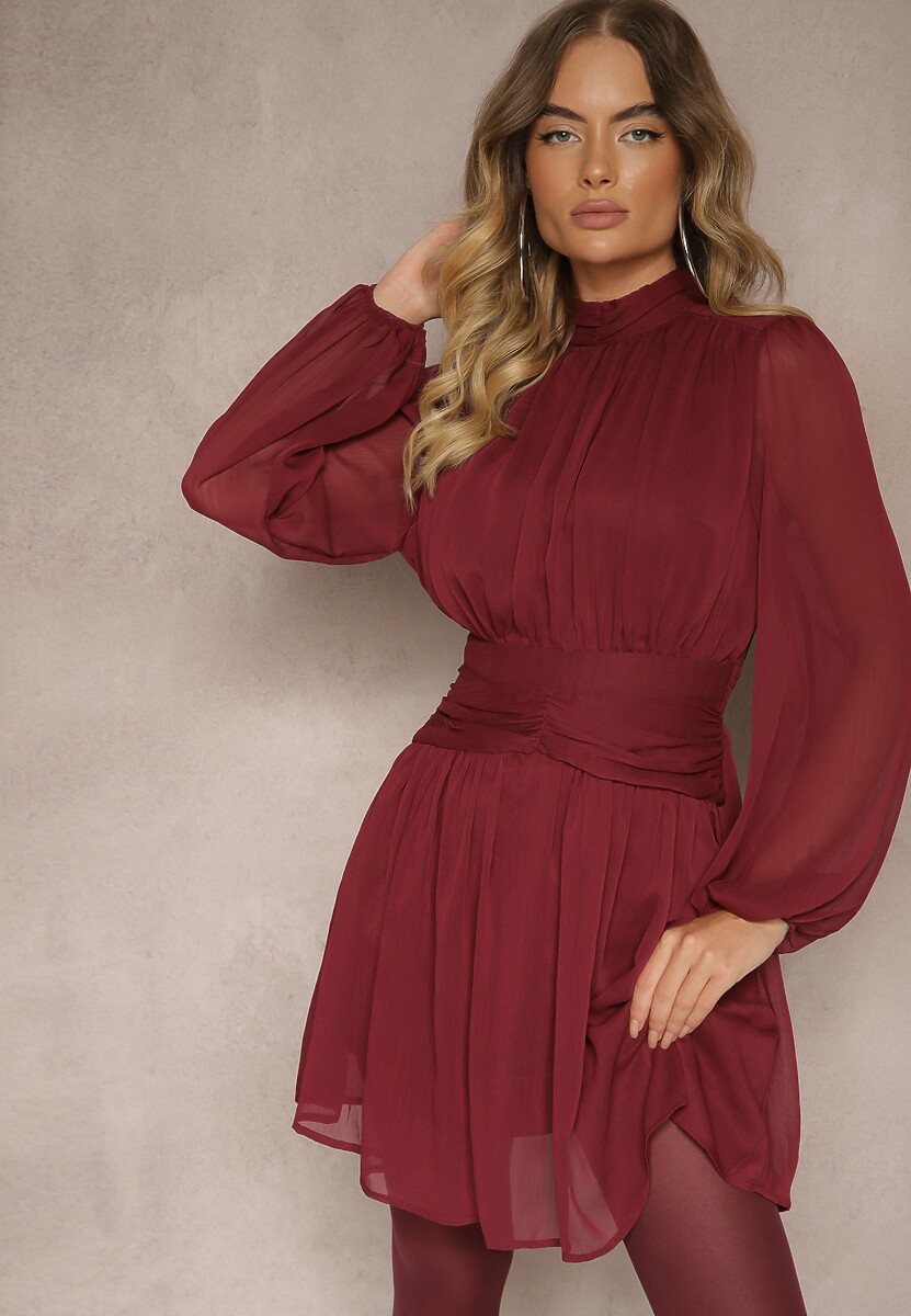 Bordowa Rozkloszowana Sukienka z Półprzeźroczystymi Wstawkami i Stójką Gelabine