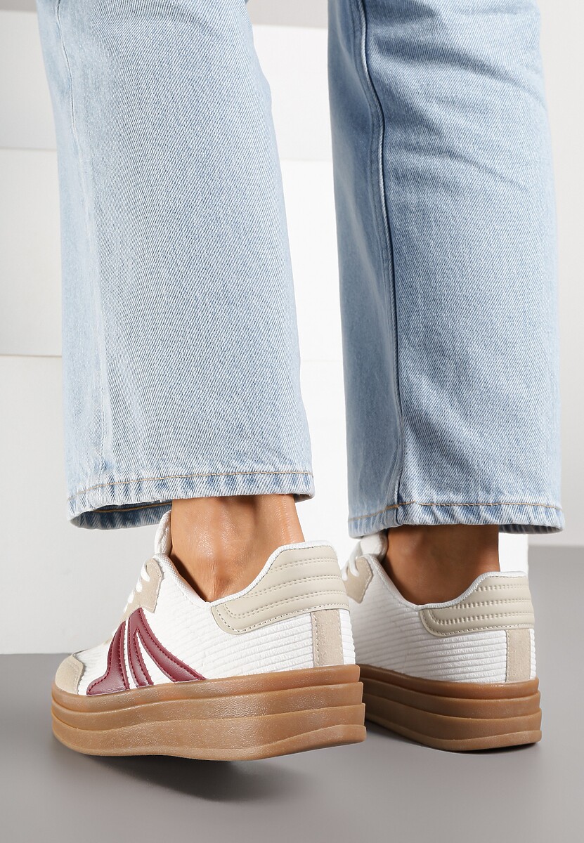 Białe Sneakersy Tenisówki na Platformie z Tłoczeniem i Geometrycznym  Motywem Kialie