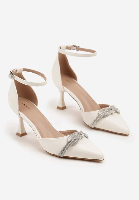 Białe Czółenka na Szpilce Vices z Cyrkoniową Kokardą Atennia