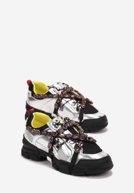 Srebrne Sznurowane Sneakersy na Płaskiej Podeszwie z Metalicznymi Wstawkami i Cyrkoniami Ciedra