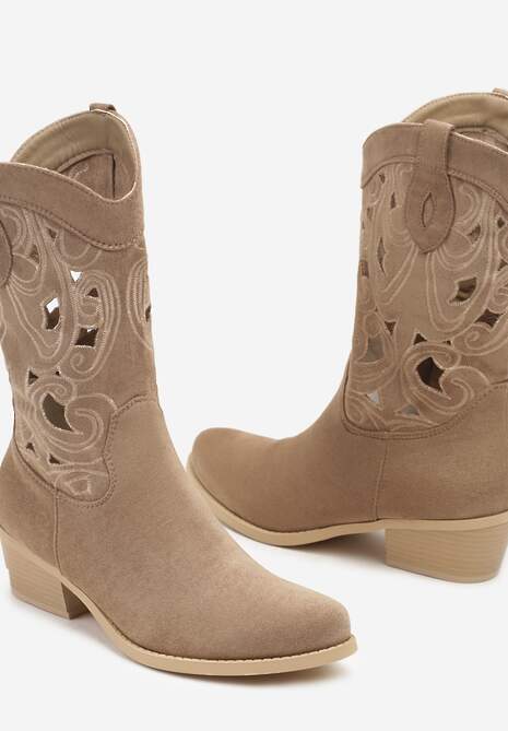 Ciemnobeżowe Botki na Obcasie Typu Kowbojki z Cholewką Zdobioną Ażurowymi Wycięciami Felithiel