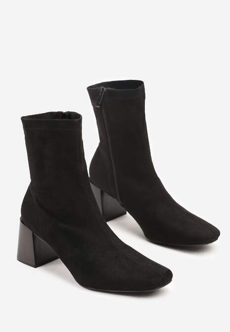 Czarne Botki Vices na Stożku z Noskiem o Kwadratowym Kształcie Amiste