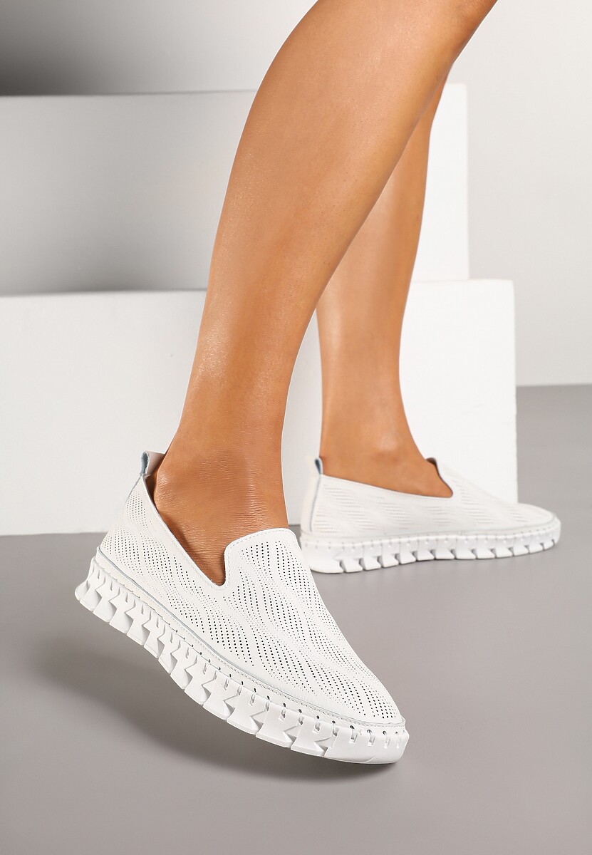 Białe Tenisówki ze Skóry Naturalnej Zdobione Perforacją Gonessea
