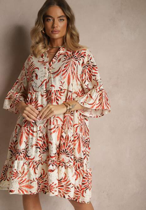 Czerwona Sukienka z Lnem o Rozkloszowanym Kroju Zdobiona Metalicznym Nadrukiem Filinwena