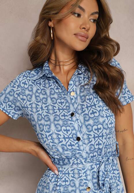 Niebieska Rozkloszowana Sukienka o Koszulowym Kroju z Guzikami i Materiałowym Paskiem w Talii Lranea