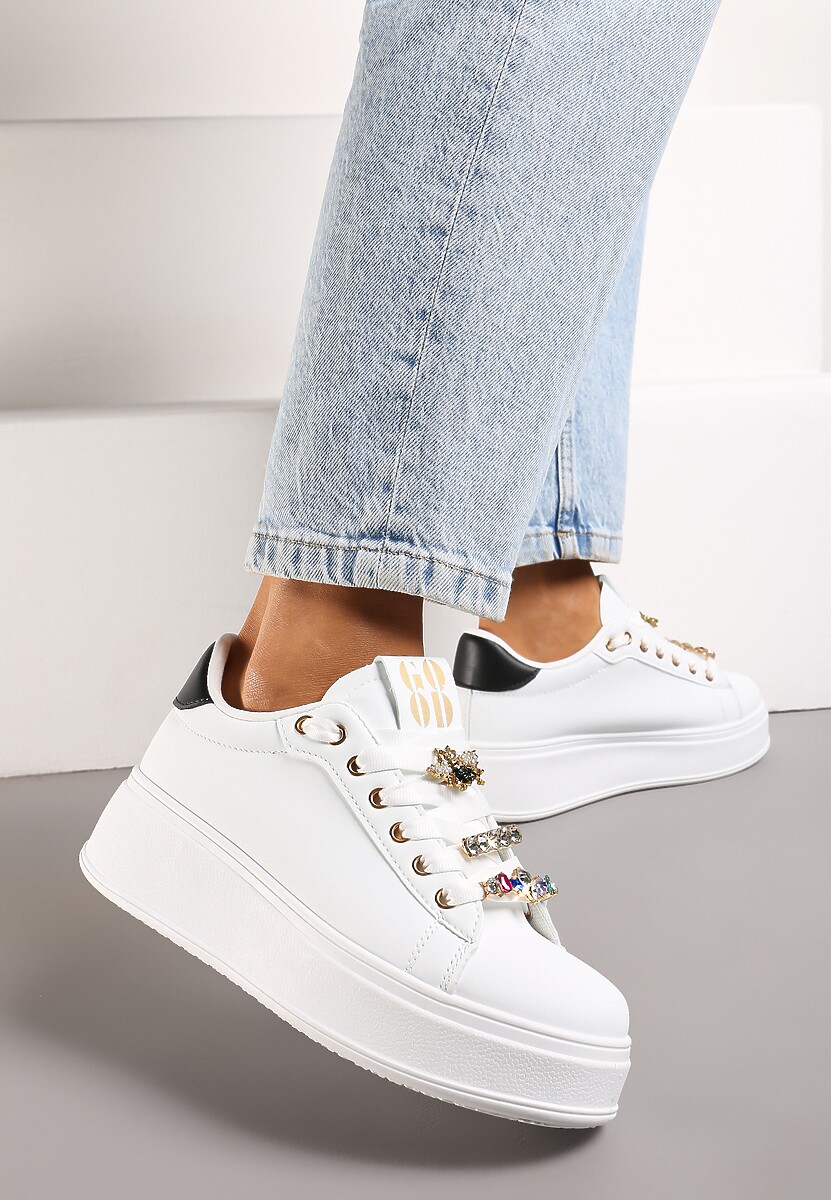 Biało-Czarne Sneakersy na Platformie Ozdobione Odpinanymi Aplikacjami z Cyrkonii Neishi