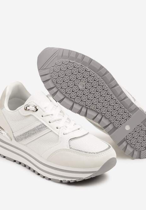 Białe Sneakersy na Niskiej Platformie z Brokatem i Metaliczną Wstawką Fennena