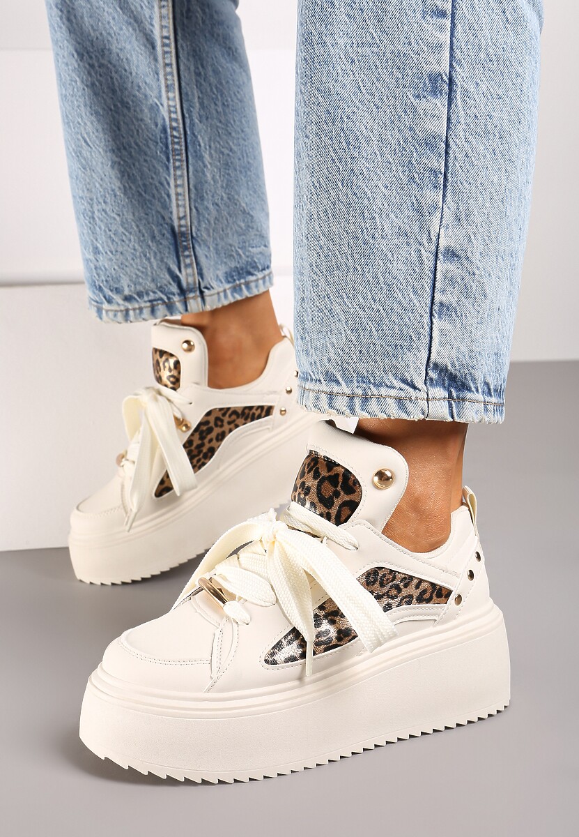 Panterkowe Sneakersy na Platformie Ozdobione Nitami i Metalicznymi Elementami Azista