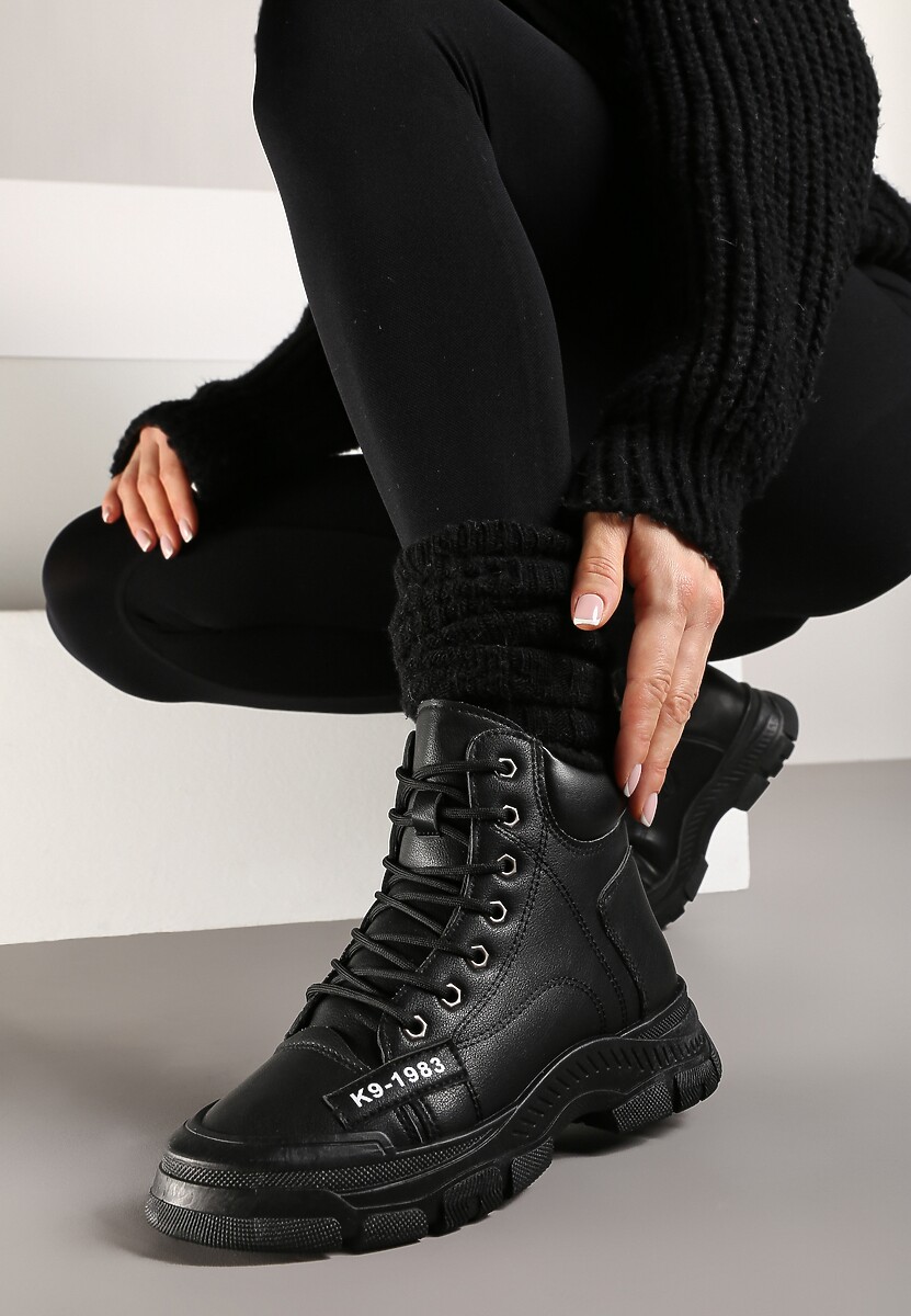 Czarne Wiązane Traperki na Grubej Podeszwie Mibraces