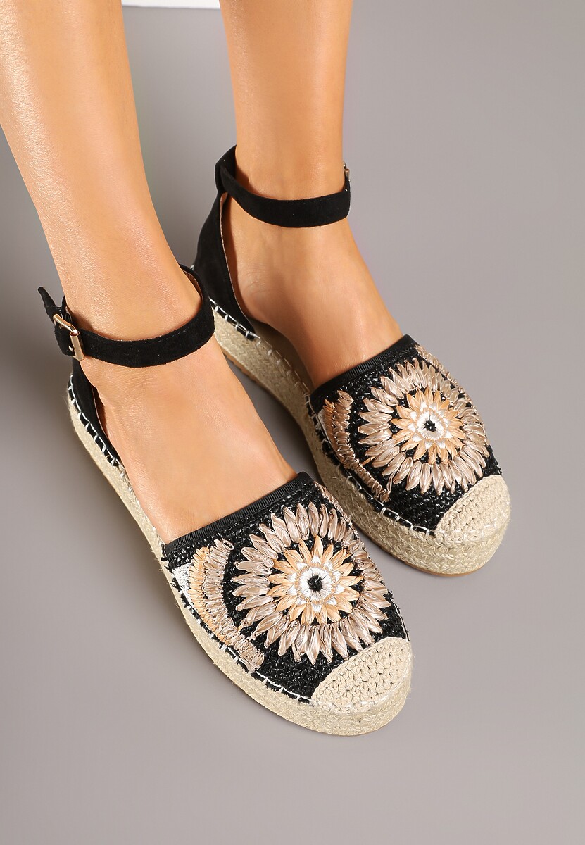 Czarne Sandały na Platformie Ozdobione Plecionką Meraliria