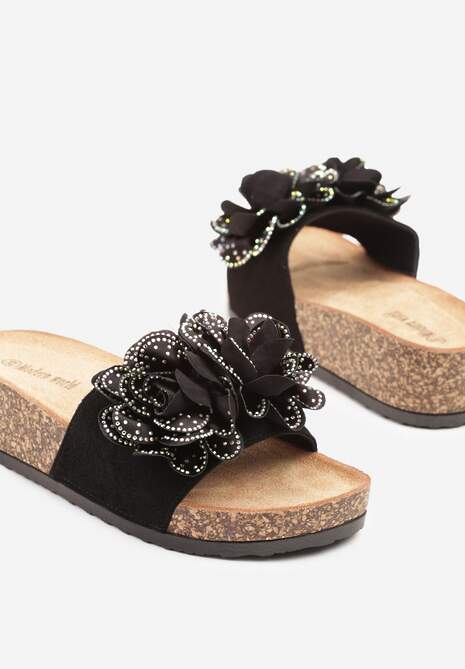 Czarne Klapki na Niskim Koturnie Zdobione Aplikacją z Kwiatem z Cyrkoniami Galuneta