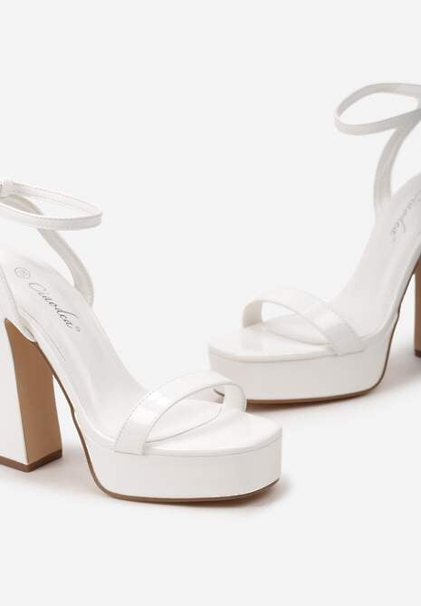 Białe Lakierowane Sandały na Wysokim Obcasie z Platformą Ekelia