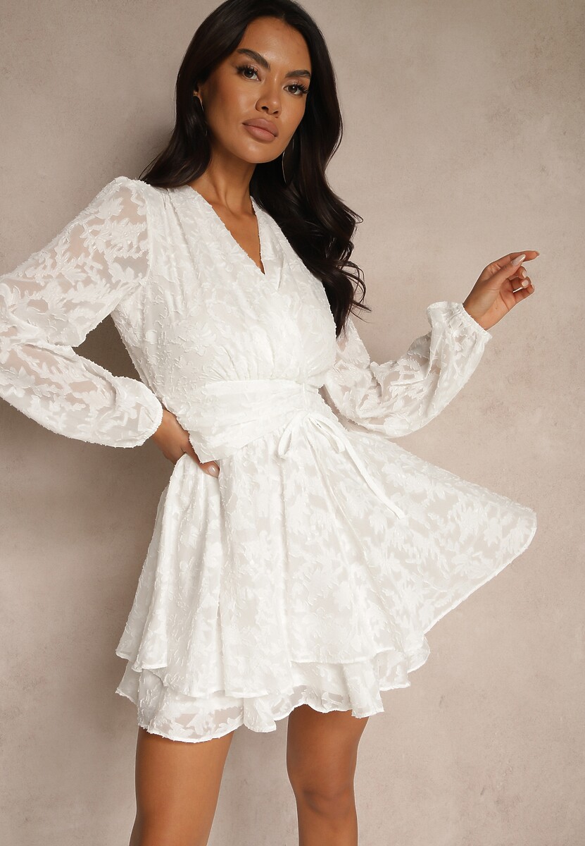 Jasnobeżowa Kopertowa Sukienka Rozkloszowana Mini z Tkaniny Plumeti Haetna