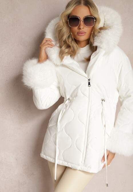 Biała Kurtka Zimowa z Szerokim Kapturem z Futerkiem i Troczkami w Pasie Anelri