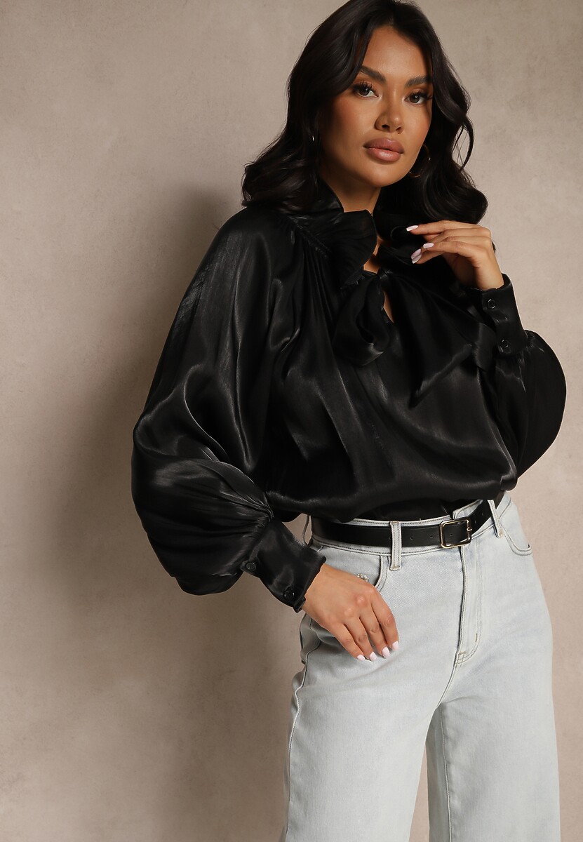 Czarna Bluzka o Koszulowym Kroju Wiązana przy Dekolcie Selzeri