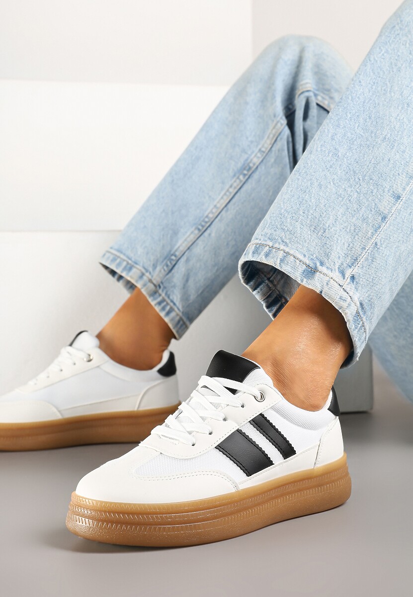 Białe Sneakersy Kultowe Tenisówki z Ozdobnymi Paskami Tenavellea