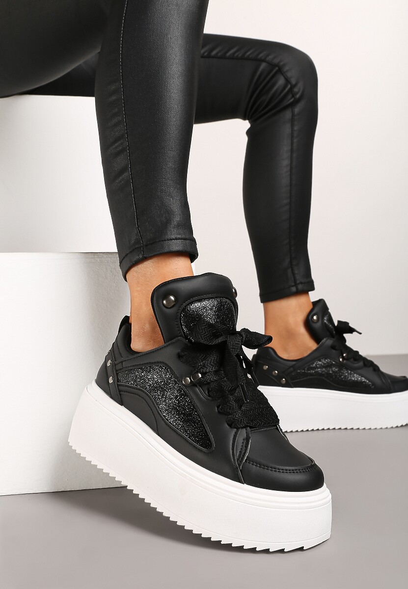 Czarne Sznurowane Sneakersy na Platformie Ozdobione Nitami Werirae