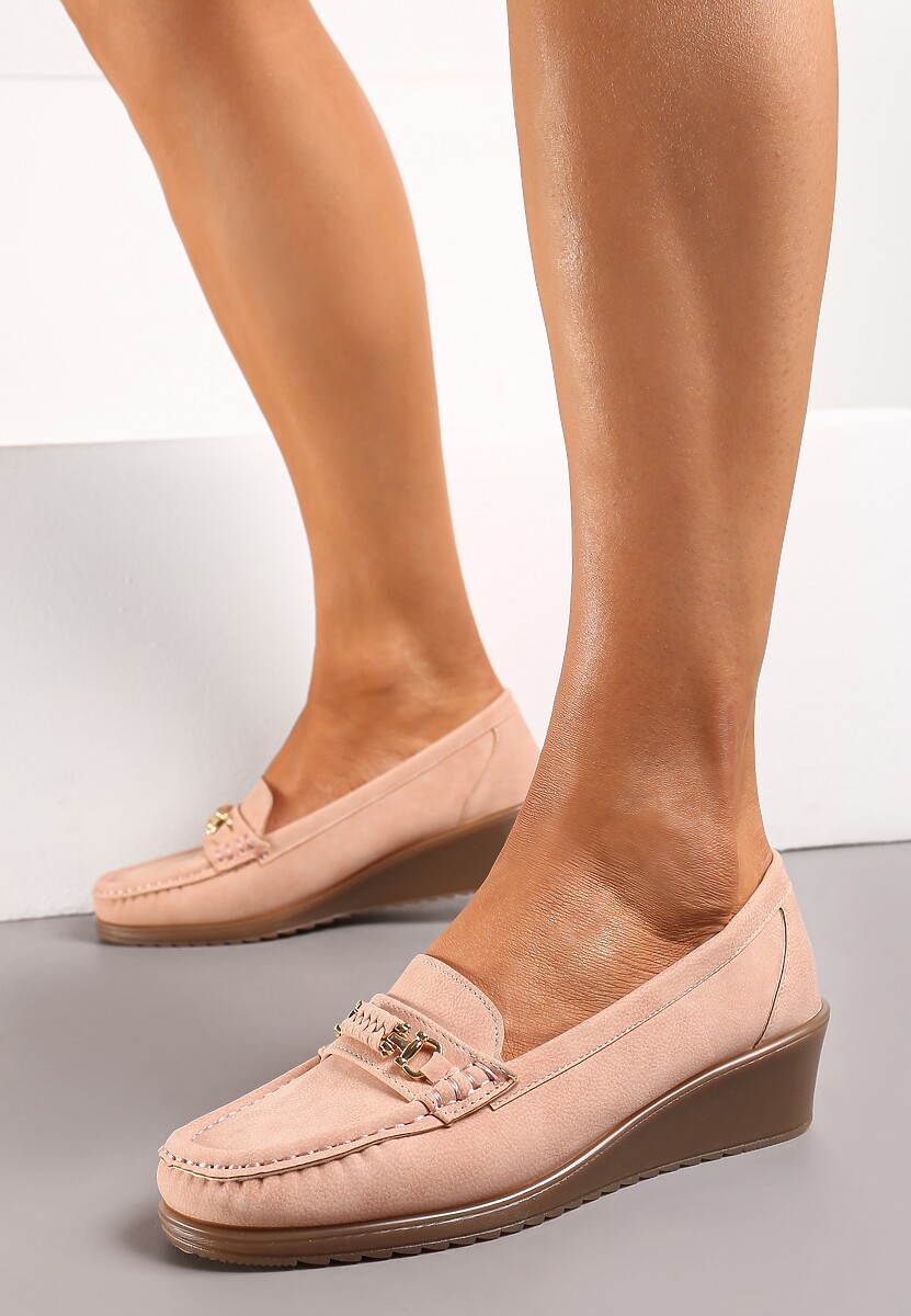 Różowe Półbuty z Ekoskóry z Koturnem i Metalicznym Detalem Fornal