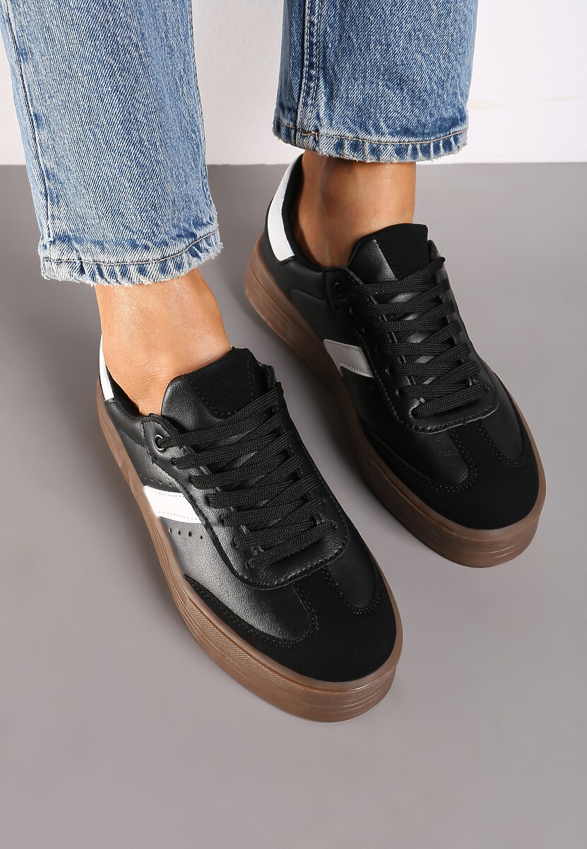 Czarne Sneakersy na Niskiej Platformie z Ekozamszowymi Wstawkami Irisca