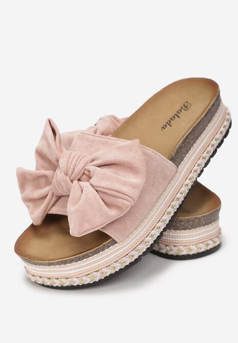 Różowe Klapki Basista