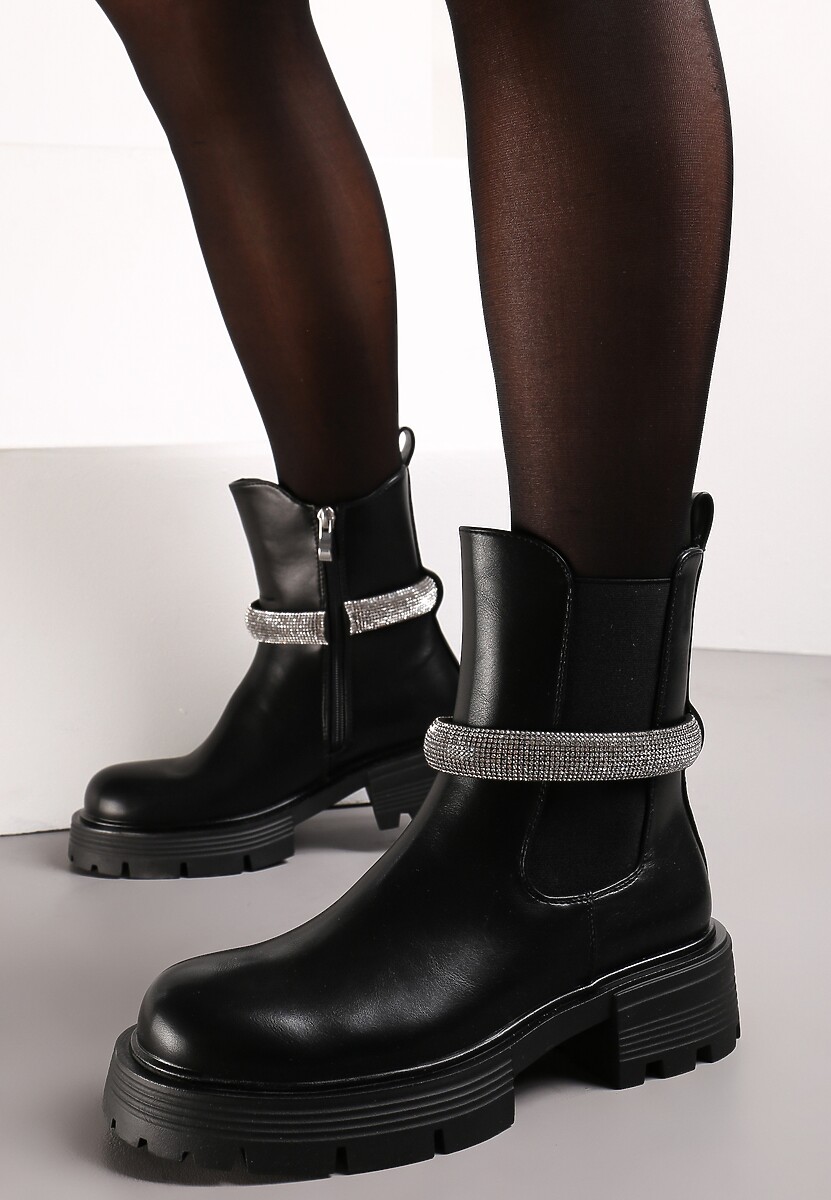 Czarne Botki Ozdobione Wypukłym Paskiem z Cyrkoniami Przy Kostce Lisabetta