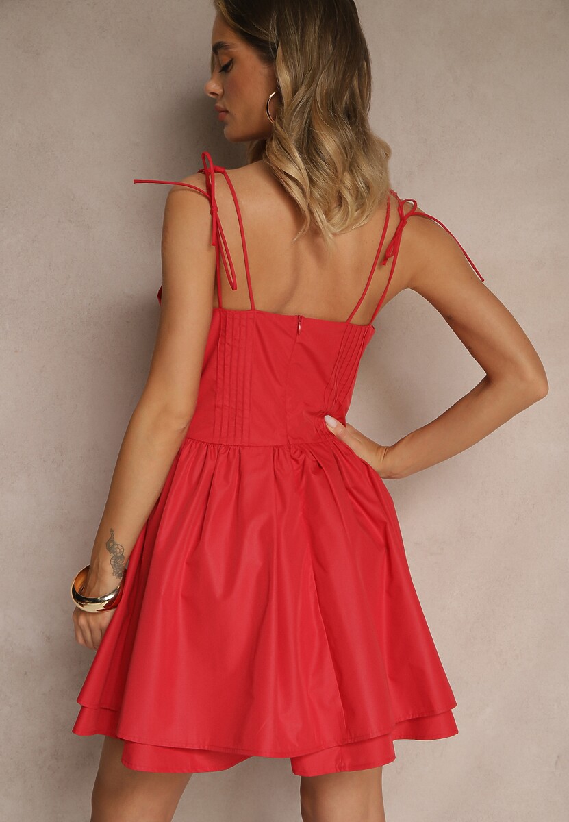 Czerwona Rustykalna Sukienka Vices z Bawełny Zdobiona Wiązaniem Fenirelle