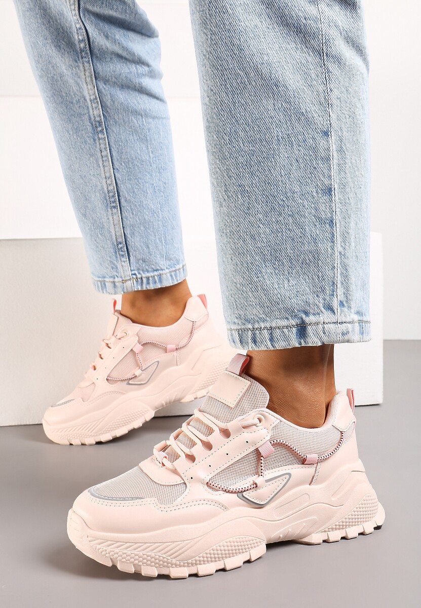Różowe Sneakersy na Tłoczonej Podeszwie Zdobione Sznurkiem Wokół Pellesti