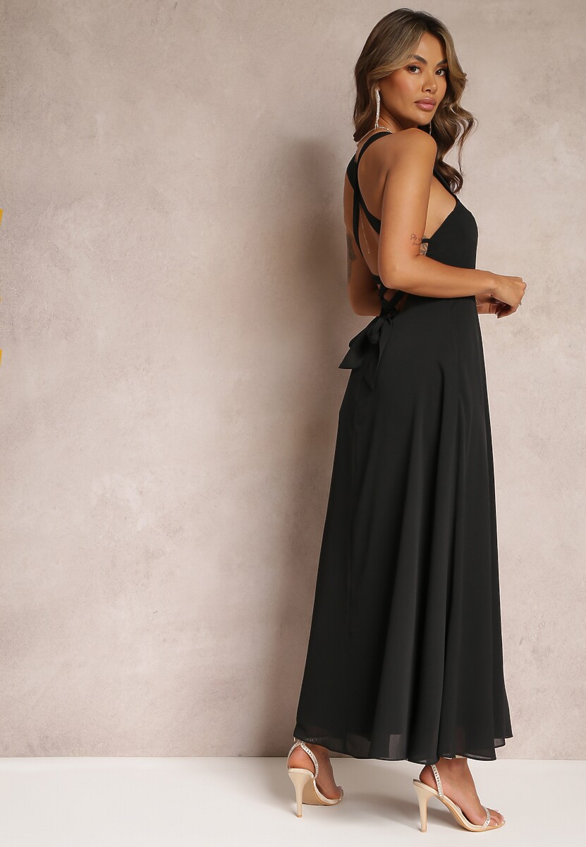 Czarna Rozkloszowana Sukienka Koktajlowa Wiązana na Plecach Malori