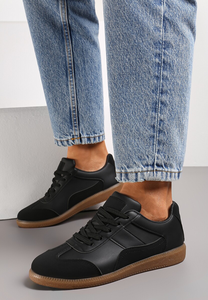 Czarne Sneakersy z Ozdobnymi Przeszyciami przed Kostkę Redala