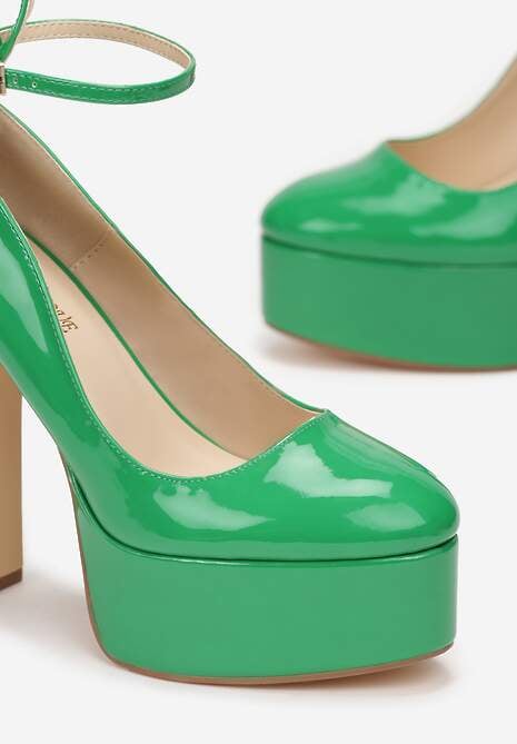 Zielone Czółenka Na Słupku i Platformie z Lakierowanym Wykończeniem Emersen