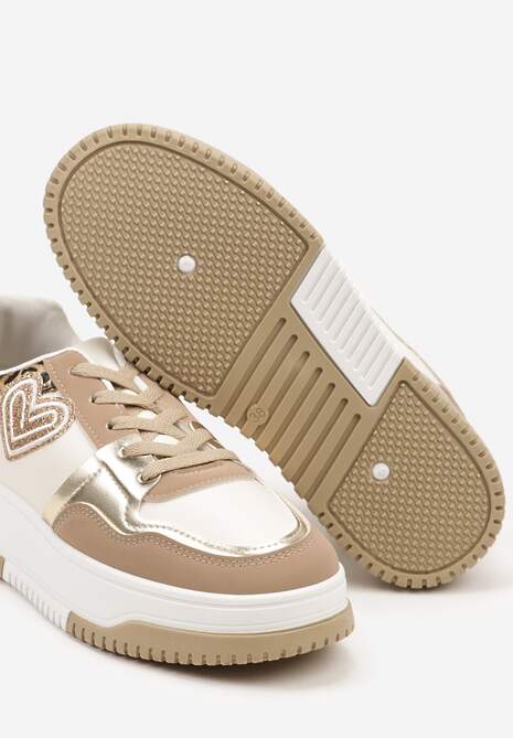 Ciemnobeżowe Sneakersy z Brokatową Naszywką w Kształcie Serca Avioneria