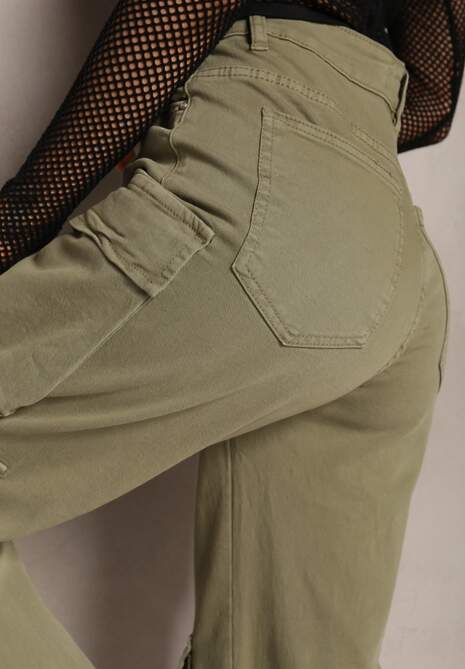 Zielone Jeansy Cargo z Szerokimi Kieszeniami z Klapami na Nogawkach Nihla