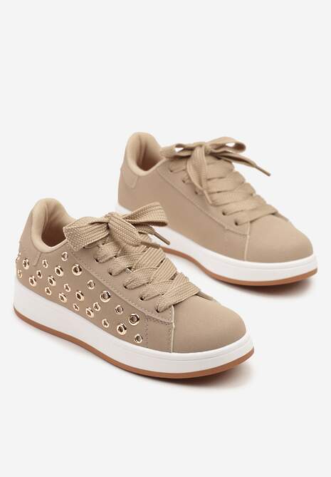 Ciemnobeżowe Sneakersy z Ozdobnymi Nitami Feloriela