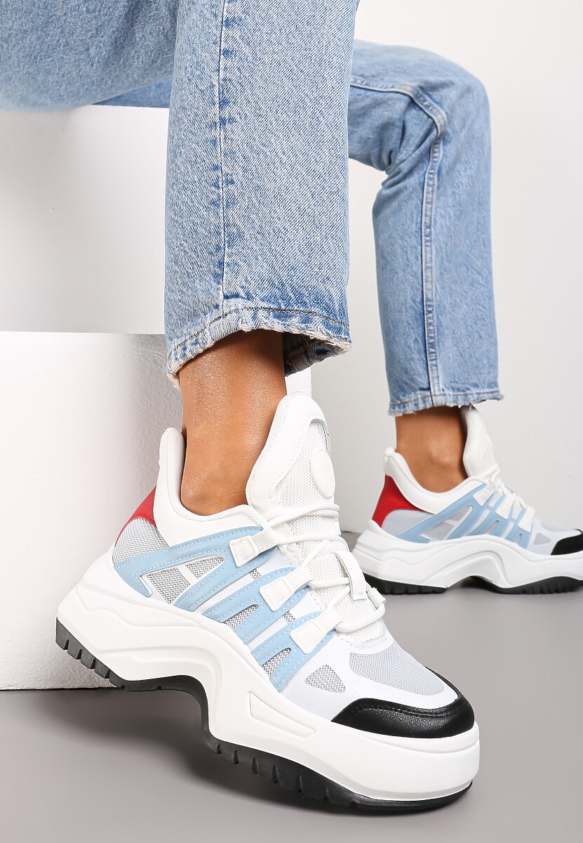 Biało-Niebieskie Sneakersy z Przeszyciami i Żłobieniami na Grubej Podeszwie Aviral