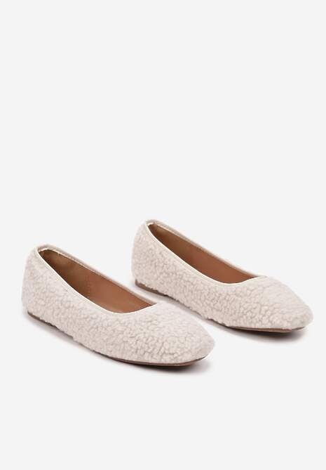 Jasnobeżowe Balerinki na Płaskiej Podeszwie z Futerkiem w Stylu Barankowym Zdobieniem Armegia