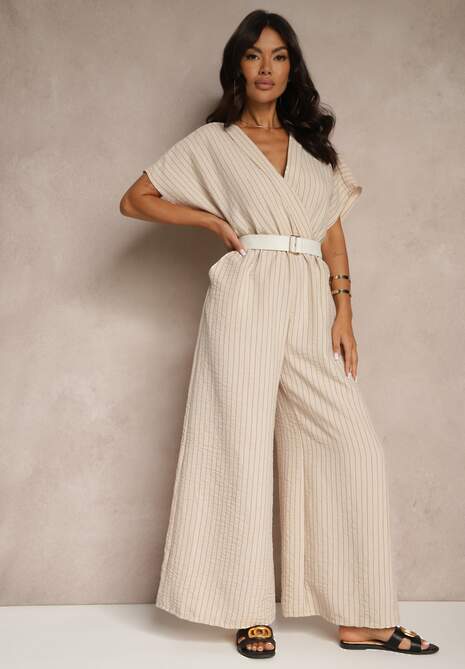 Beżowy Kopertowy Kombinezon z Nietoperzowymi Rękawami i Paskiem Tollamira